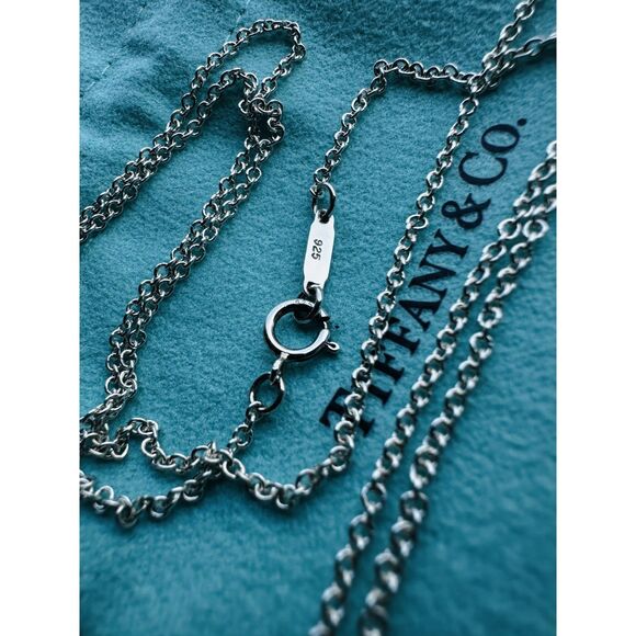 Tiffany & Co. THICK 18 Inch Chain in Silver - Picture 4 of 4
